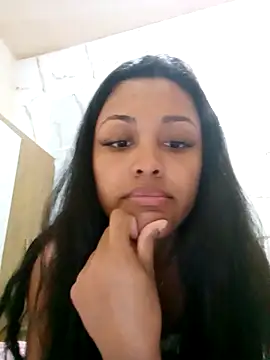 indiazinhabella27 online show from October 6, 7:33 pm