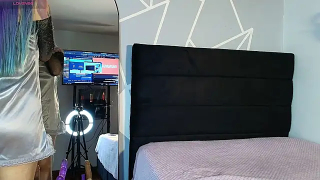 karlamoon23 online show from March 30, 7:26 pm