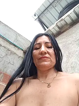 Snapshot of maturexxxnaughty chatting on April 18, 1:59 pm maturexxxnaughty online show from April 18, 1:59 pm