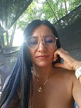 Snapshot of maturexxxnaughty chatting on May 4, 12:12 pm maturexxxnaughty online show from May 4, 12:12 pm