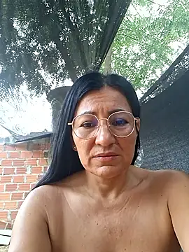 Snapshot of maturexxxnaughty chatting on June 3, 11:35 am maturexxxnaughty online show from June 3, 11:35 am