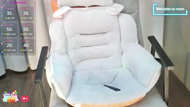 Snapshot of LINLIN-2025 chatting on November 7, 2:17 pm LINLIN-2025 online show from November 7, 2:17 pm