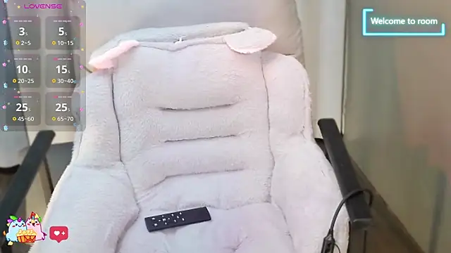 Snapshot of LINLIN-2025 chatting on November 14, 2:05 pm LINLIN-2025 online show from November 14, 2:05 pm