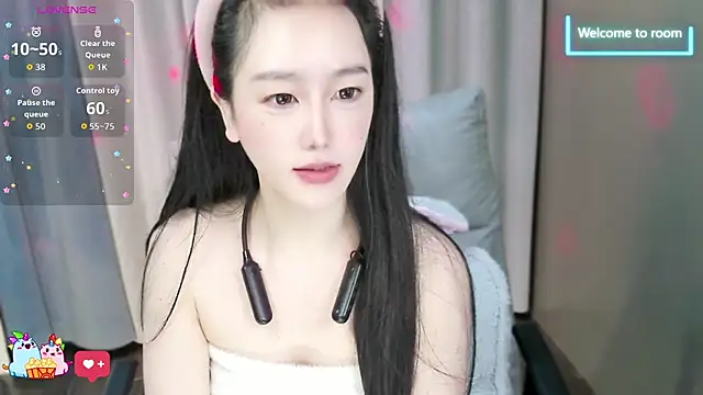 Snapshot of LINLIN-2025 chatting on November 25, 2:39 pm LINLIN-2025 online show from November 25, 2:39 pm