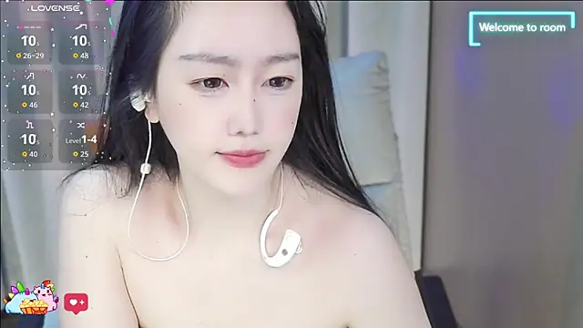 Snapshot of LINLIN-2025 chatting on December 15, 2:21 pm LINLIN-2025 online show from December 15, 2:21 pm