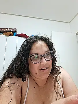 Snapshot of valkiriabbw chatting on January 13, 12:27 am valkiriabbw online show from January 13, 12:27 am