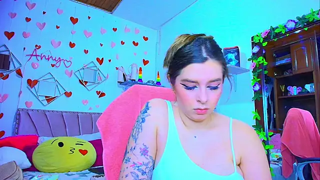 Anny Hurtado online show from October 2, 8:21 am