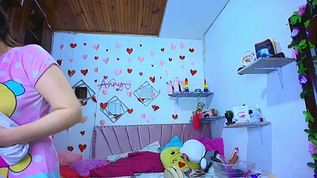 Anny Hurtado online show from October 13, 9:09 am