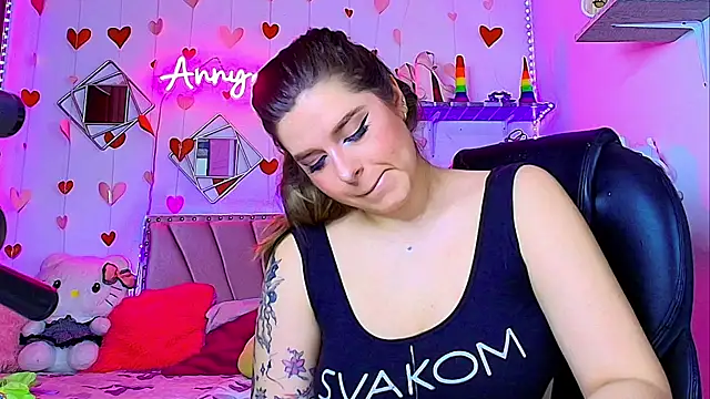 Anny Hurtado online show from October 18, 8:15 am