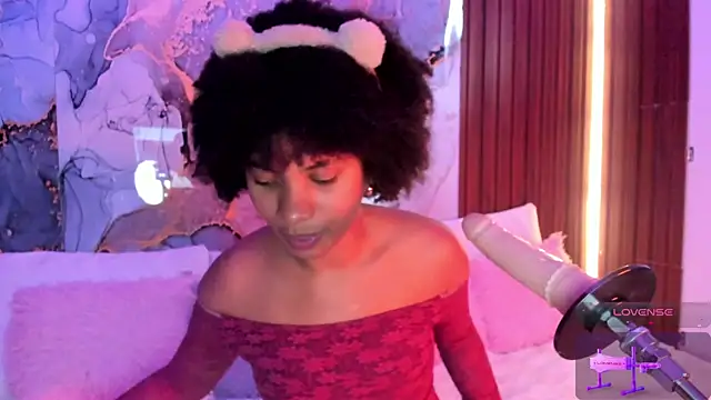 Lolalewis777 online show from October 19, 8:31 pm