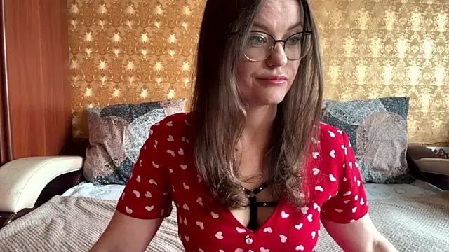 Snapshot of mia_shine_bright_wow chatting on November 24, 3:28 am mia shine bright wow online show from November 24, 3:28 am