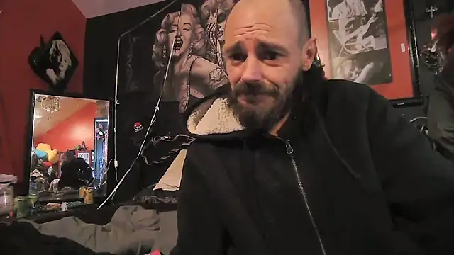 Snapshot of Splash_Queen420 chatting on February 3, 1:37 am Splash Queen420 online show from February 3, 1:37 am