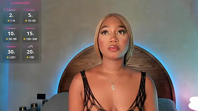 alisonn moon online show from November 24, 10:09 pm