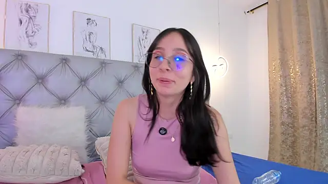 Naughty Couple83 online show from May 12, 6:49 pm