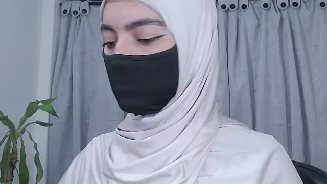 jade nassar online show from March 3, 12:06 am