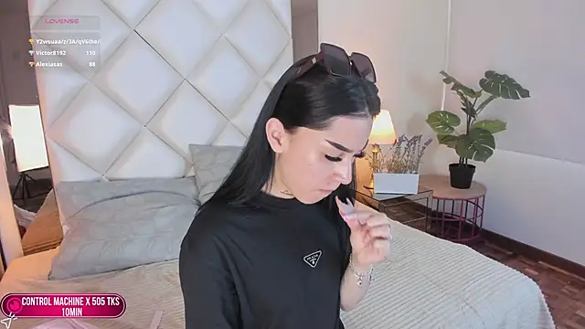 Megan DH online show from September 18, 1:46 pm