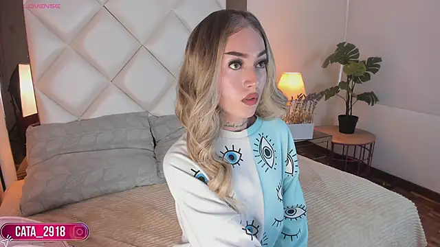 Megan DH online show from October 1, 1:17 pm