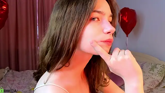 Snapshot of Evi_Brook chatting on March 24, 8:30 am Evi Brook online show from March 24, 8:30 am