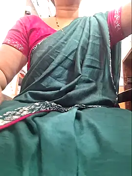 indianhotwife639 online show from May 7, 5:57 am