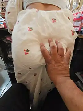 indianhotwife639 online show from June 16, 4:48 am