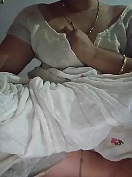indianhotwife639 online show from June 16, 5:48 pm