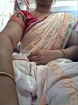 indianhotwife639 online show from June 18, 4:46 am