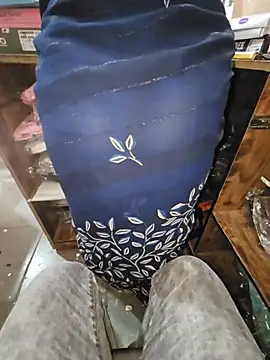indianhotwife639 online show from June 28, 5:13 am