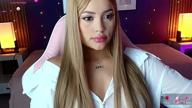 Snapshot of _meliblue chatting on October 23, 7:34 pm  meliblue online show from October 23, 7:34 pm