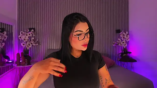 MaddyGray  online show from February 28, 5:58 pm