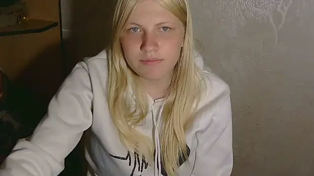 Snapshot of Victoria_ooo chatting on October 3, 8:28 pm Victoria ooo online show from October 3, 8:28 pm