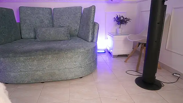 LoonaNyx online show from October 14, 11:33 am