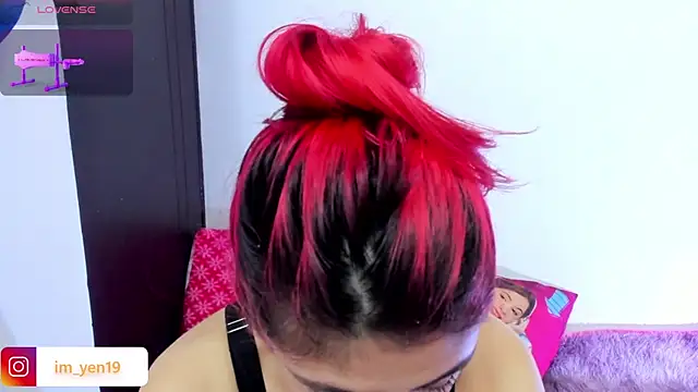 adahraa younng online show from October 20, 10:54 pm