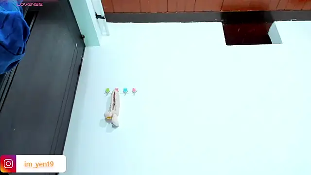 adahraa younng online show from February 4, 8:03 pm