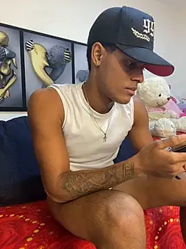 Nick Jackson  online show from February 26, 5:17 am