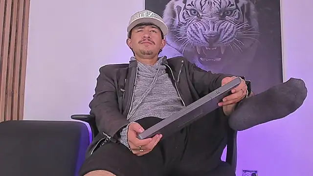 DimitriDeluxe online show from September 28, 11:48 am