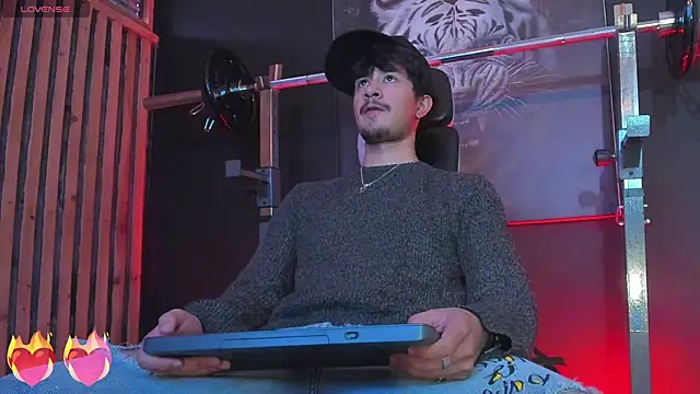 DimitriDeluxe online show from October 28, 8:33 pm