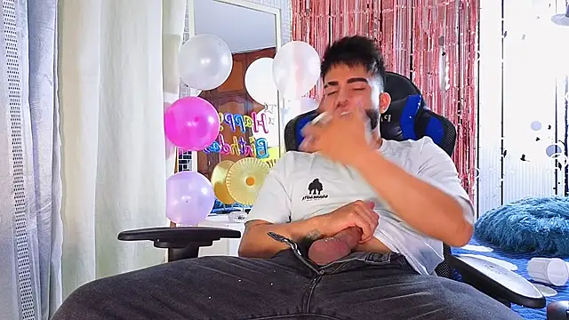 King Draven3 online show from November 12, 7:35 pm