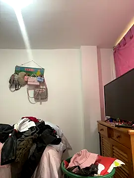 Emily Rivers  online show from November 14, 12:04 pm