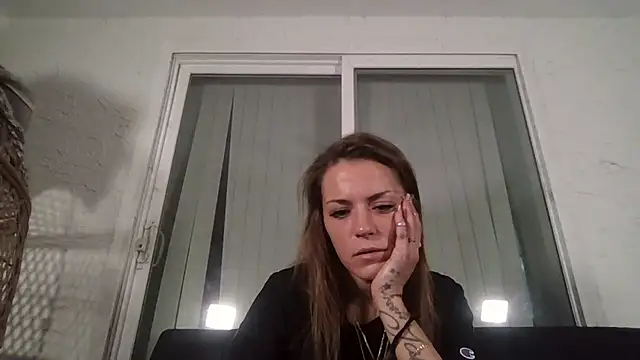 LaylaRainVIP online show from September 16, 12:33 am