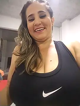 dayana2021 online show from December 1, 9:20 pm