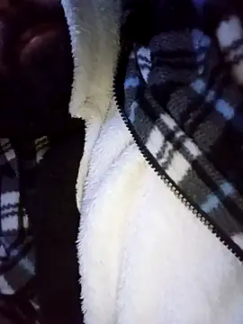 jr0625 online show from December 17, 1:11 am