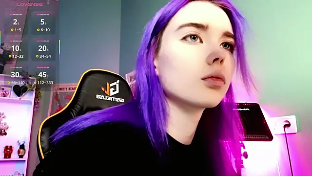 Kiara Dream online show from November 17, 9:20 pm