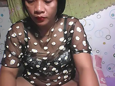 HottyElle online show from June 24, 2:38 pm