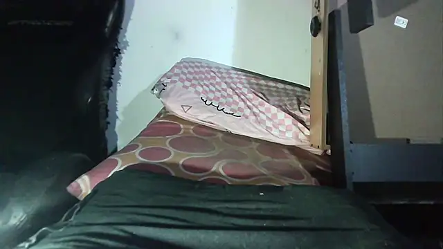 Snapshot of lovehairymature90 chatting on March 2, 2:58 am lovehairymature90 online show from March 2, 2:58 am