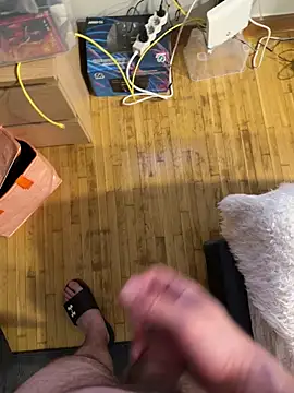 Snapshot of Spartacus514 chatting on March 29, 4:29 pm Spartacus514 online show from March 29, 4:29 pm