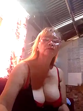 SexyHottMom online show from November 18, 11:37 pm