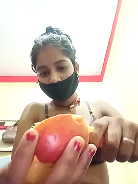 Snapshot of Basanti_143 chatting on October 23, 12:43 am Basanti 143 online show from October 23, 12:43 am