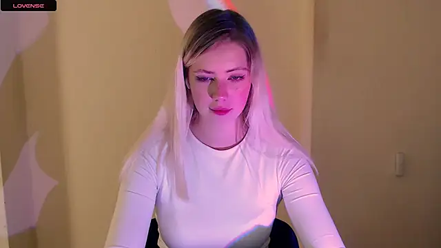 AliceHotty  online show from September 27, 9:47 am