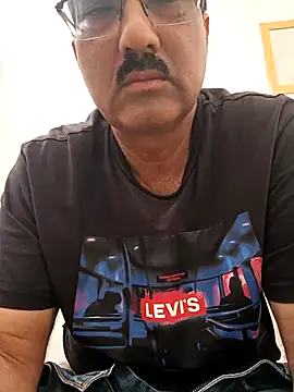 moonflower25 online show from September 24, 3:43 am