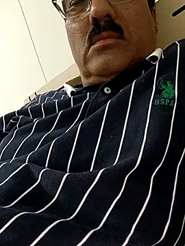 moonflower25 online show from October 17, 2:41 pm